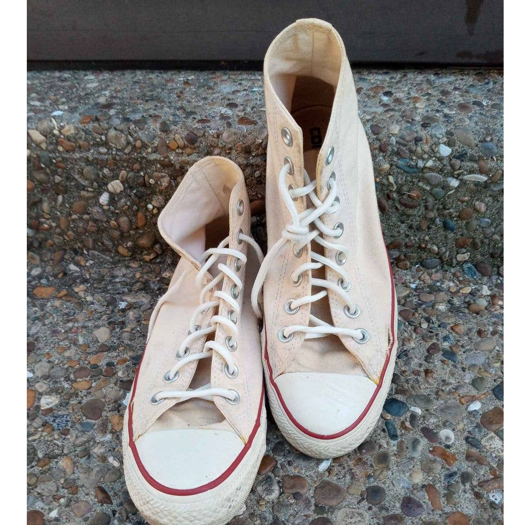 Women's Converse Chuck Taylor All Star High Top Basketball Sneakers - Size 9